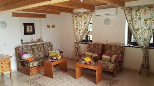 Porec Apartment | 70 m2 Ferienwohnung Jurići in Steinhaus unweit von Poreč
