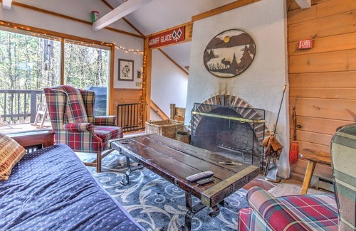 Londonderry Ski Chalet | 70's Style Ski House on Magic Mountain