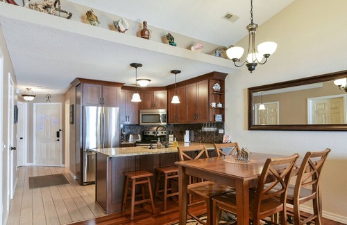 Hollister Condo | 700 Emerald Point 3 Bedroom Condo