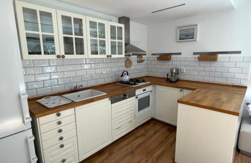 Old Town Apartment | 70m2 Romantic Living in the Old Town with Garden
