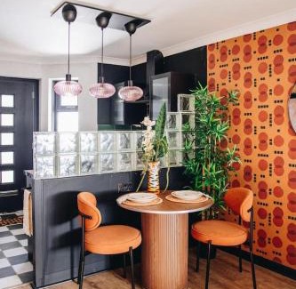 Penarth House | 70s Hideaway Guest Studio for 2 I Private I Self Contained I Near Cardiff