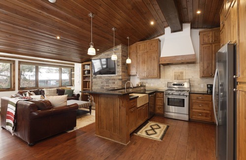 Aspen Condo | 718 S. Mill St. Fasching Haus #4 3 Bedroom Condo by RedAwning