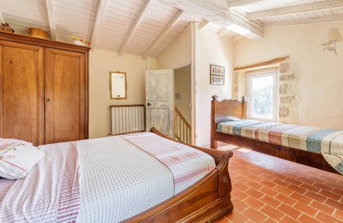 Besse-sur-Issole House | 72 m² House ∙ 2 bedrooms ∙ 5 guests