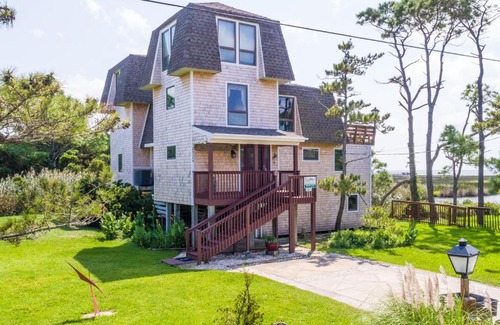 Salvo House | 7201 - Carols Soundfront Castle by Resort Realty
