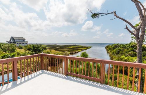 Salvo House | 7201 - Carols Soundfront Castle by Resort Realty