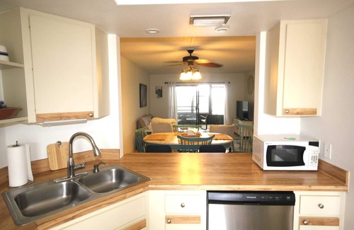 Gulf Gate Estates Condo | 7205 Curtiss Avenue S