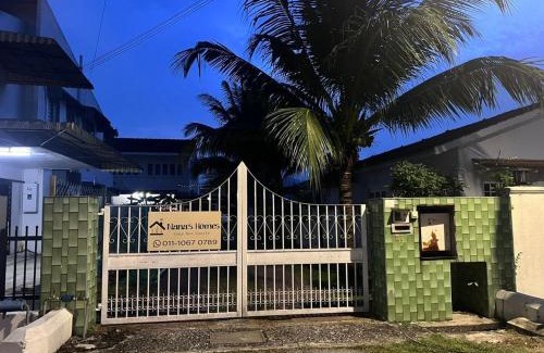 Taman Muhibbah House | 728 NanasHomes Little Bungalow in Ipoh 10 pax