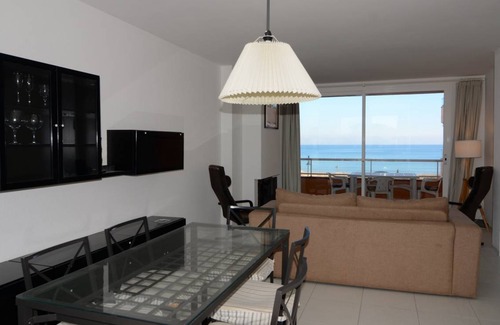 Pals Apartment | 73 m² Apartment ∙ 2 bedrooms ∙ 4 guests