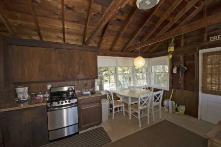 Wading River Cottage | 74 m² Cottage ∙ 1 bedroom ∙ 5 guests
