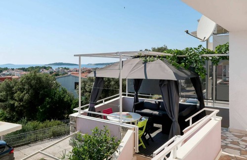 Rogoznica Apartment | 75 m² Apartment ∙ 2 bedrooms ∙ 4 guests