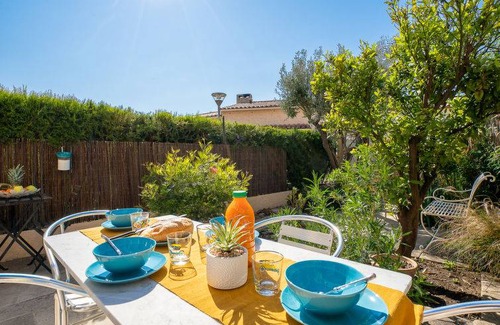 Hyeres Apartment | 75 m² Apartment ∙ 3 bedrooms ∙ 6 guests