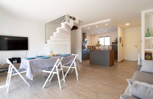 Hyeres Apartment | 75 m² Apartment ∙ 3 bedrooms ∙ 6 guests