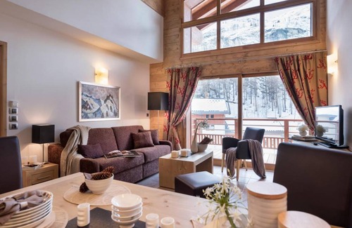 Les Boisses Apartment | 75 m² Apartment ∙ 3 bedrooms ∙ 8 guests