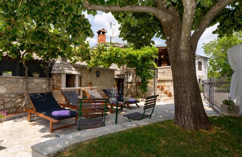 Buzet House | 75 m² House ∙ 2 bedrooms ∙ 4 guests