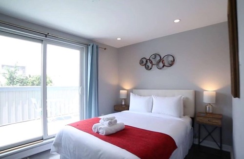 Fairmount Apartment | 755 Unit D 2 Bedroom Home in Fairmont w Roofdeck and Balcony