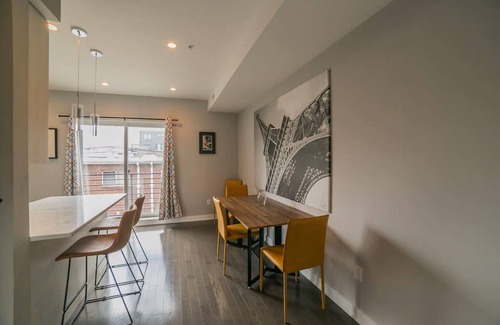 Fairmount Apartment | 755 Unit D 2 Bedroom Home in Fairmont w Roofdeck and Balcony