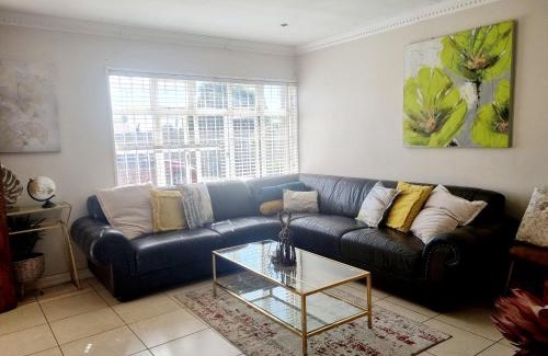 Cape Town Apartment | 76 on d'Urban Street, Bothasig