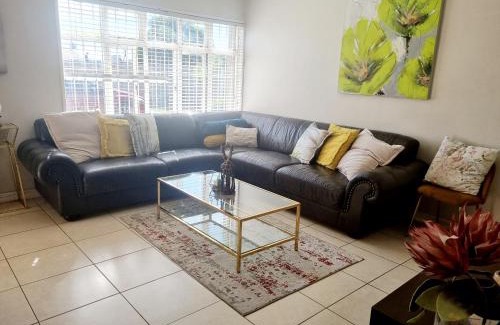 Cape Town Apartment | 76 on d'Urban Street, Bothasig