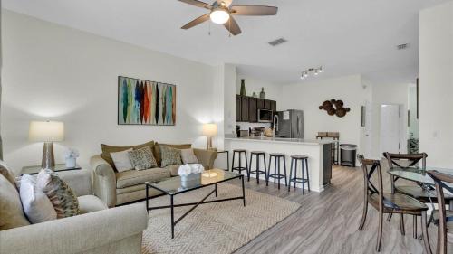 Windsor Hills House | 7679 Sir Kaufman