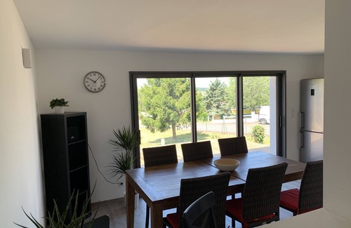 Ambon Apartment | 76m2 apartment town center, near beach