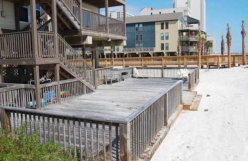 Gulf Shores Condo | 77 m² Condo ∙ 3 bedrooms ∙ 6 guests
