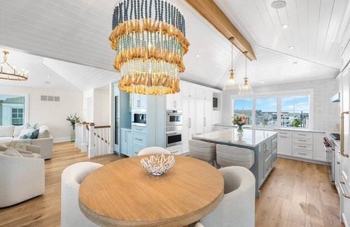Townsend's Inlet House | 7701 Pleasure Ave-LARICKS EXCLUSIVE!