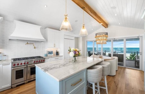 Townsend's Inlet House | 7701 Pleasure Ave-LARICKS EXCLUSIVE!