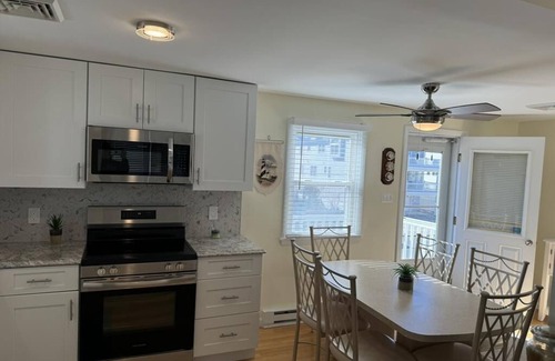 Townsend's Inlet House | 7712 Pleasure Ave 2nd Floor