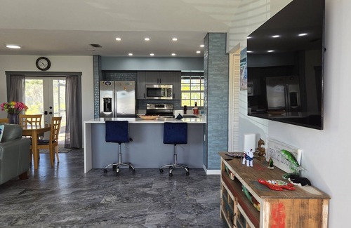 Laguna Shores House | 7834 Buccaneer Drive - Lovely Family Home on the South End of the Island!