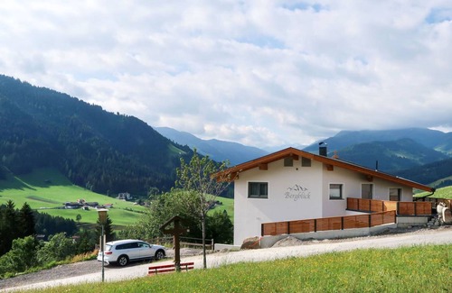 Muhlthal Apartment | 79 m² Apartment ∙ 2 bedrooms ∙ 4 guests