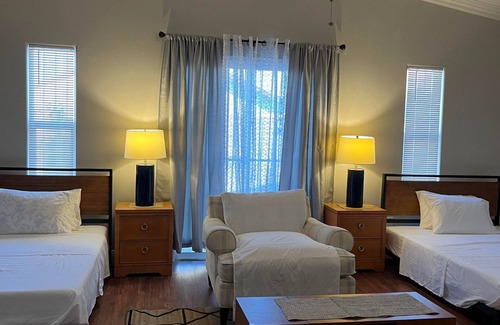 Sunrise Manor House | 7BR Lovely Home! Cozy and family-friendly in Las Vegas