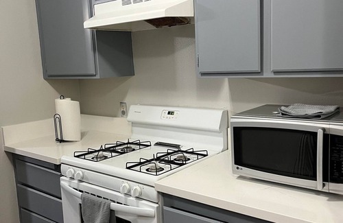 Sunrise Manor House | 7BR Lovely Home! Cozy and family-friendly in Las Vegas