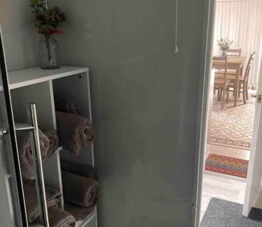 Builth Wells Apartment | 7F Cwtch Cymru Lodge, Caer Beris Holiday Park - no commercial vehicles permitted on site