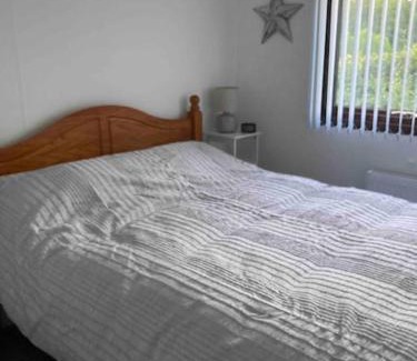 Builth Wells Apartment | 7F Cwtch Cymru Lodge, Caer Beris Holiday Park - no commercial vehicles permitted on site