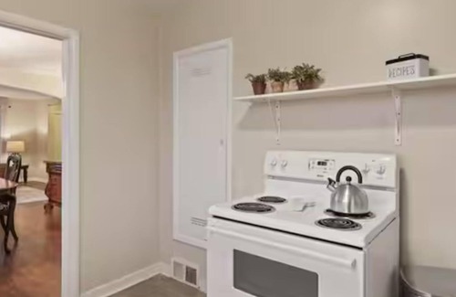 Spokane Apartment | 7mins from Downtown; In-Unit Washer/Dryer