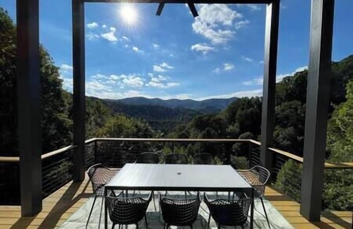 Clyde House | 7Ridge - Hot Tub & Stunning View
