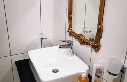 Greater Johannesburg Metropolitan Area House | 7th Heaven Guesthouse