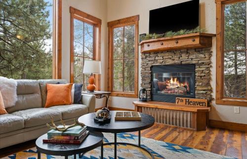 Deadwood House | 7th Heaven Lodge