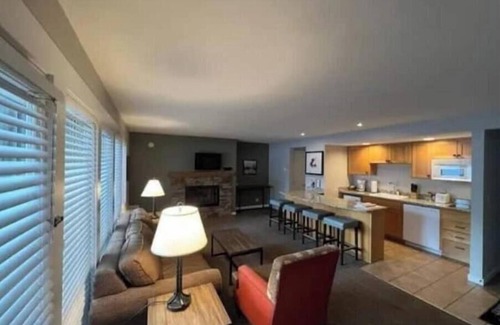 Bend Apartment | 7th Mountain Resort Condo