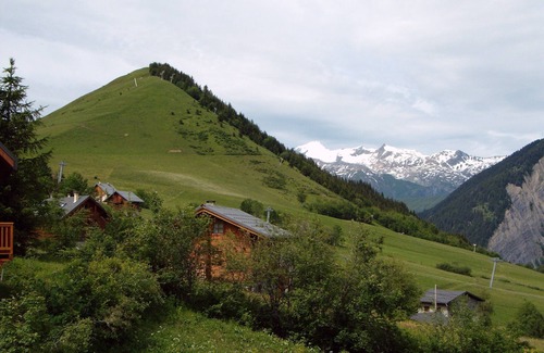 Albiez-Montrond Apartment | 8/10 people at the foot of the slopes