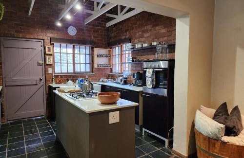 Northcliff House | 8 at Norman Crescent