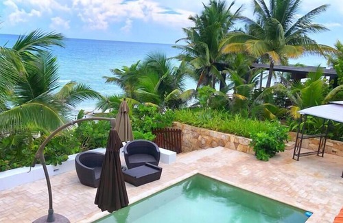 Yucatan Peninsula House | 8 BDR - Walk to Chicxulub, 16 people - Beachfront