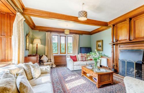 Rugeley House | 8 Bed in Abbots Bromley 79321
