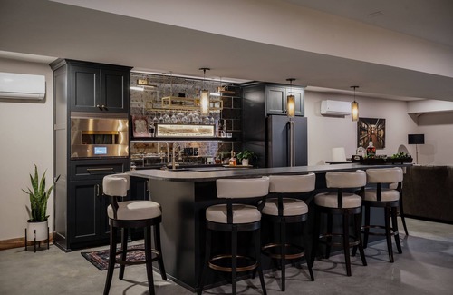 Simpsonville House | 8 Bed Luxury Gated Estate - 25 minutes to Kentucky Derby