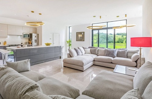 Penrith Cottage | 8 bedroom accommodation in Bampton Grange, near Great Strickland