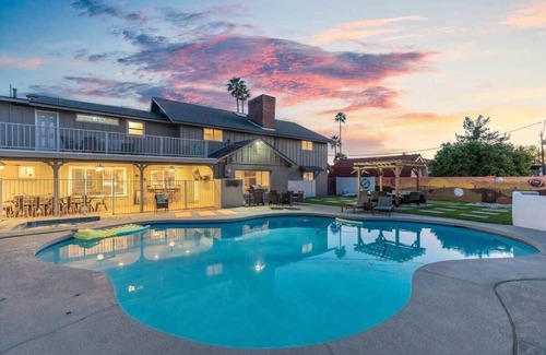 Mesa House | 8 Bedroom Mansion w/Heated Pool | Spa & Games