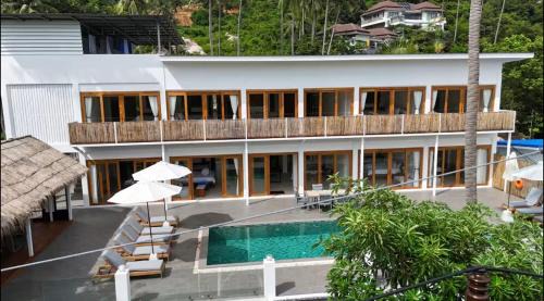 Lamai Apartment | 8 Bedroom Monkey Villa Room 201