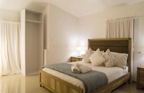 Santo Domingo Apartment | 8 Bedrooms Penthouse Jacuzzi & Private Terrace