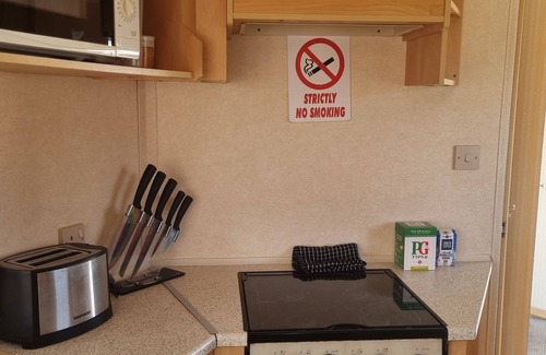 Skegness Apartment | 8 Berth Caravan Direct Beach Access