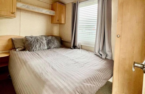 Penrhyn Bay House | 8 berth pet friendly caravan, Penrhyn Bay, Llandudno
